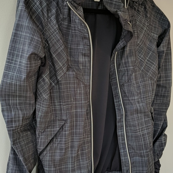 Lululemon Hustle Jacket - Picture 2 of 6